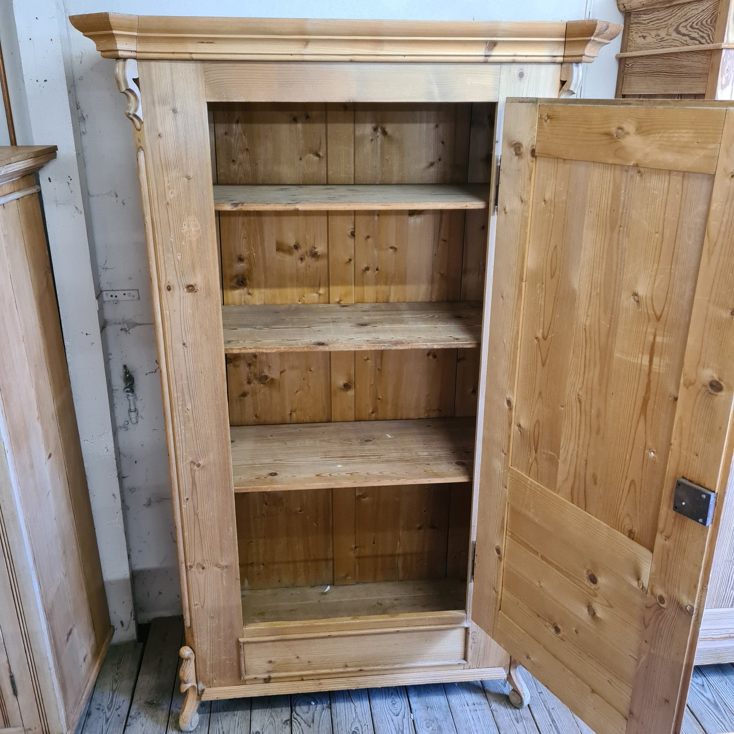 Mid Sized Pine Wardrobe/Linen Cupboard