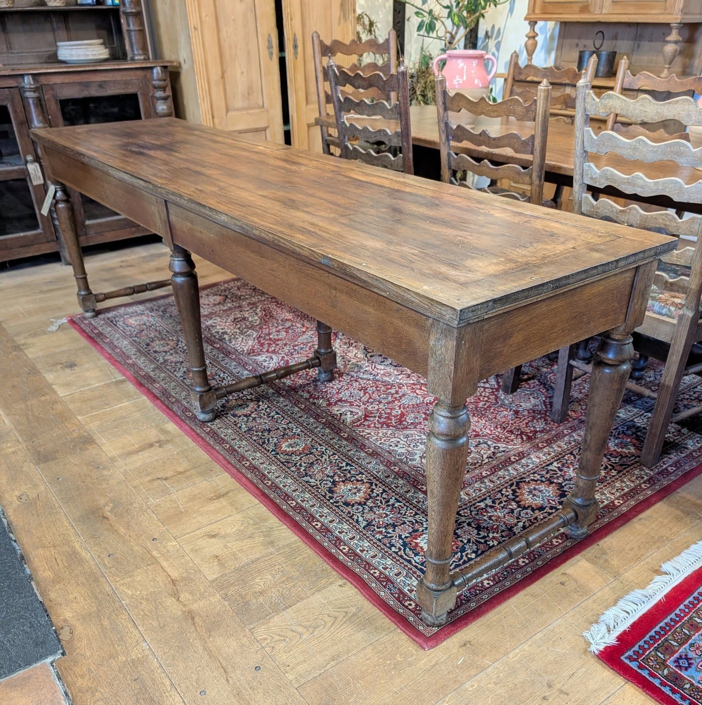 Long Serving Table