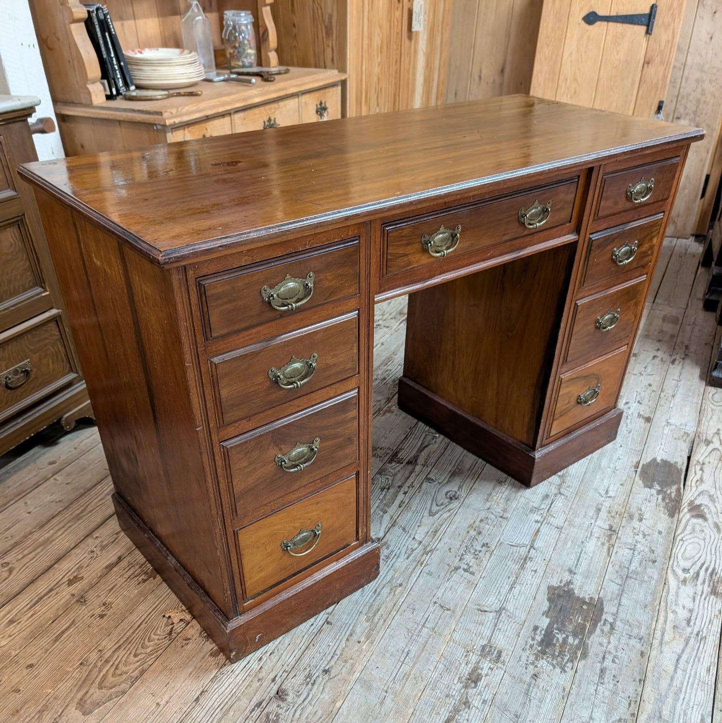 Mid 20th Century Kneehole Desk