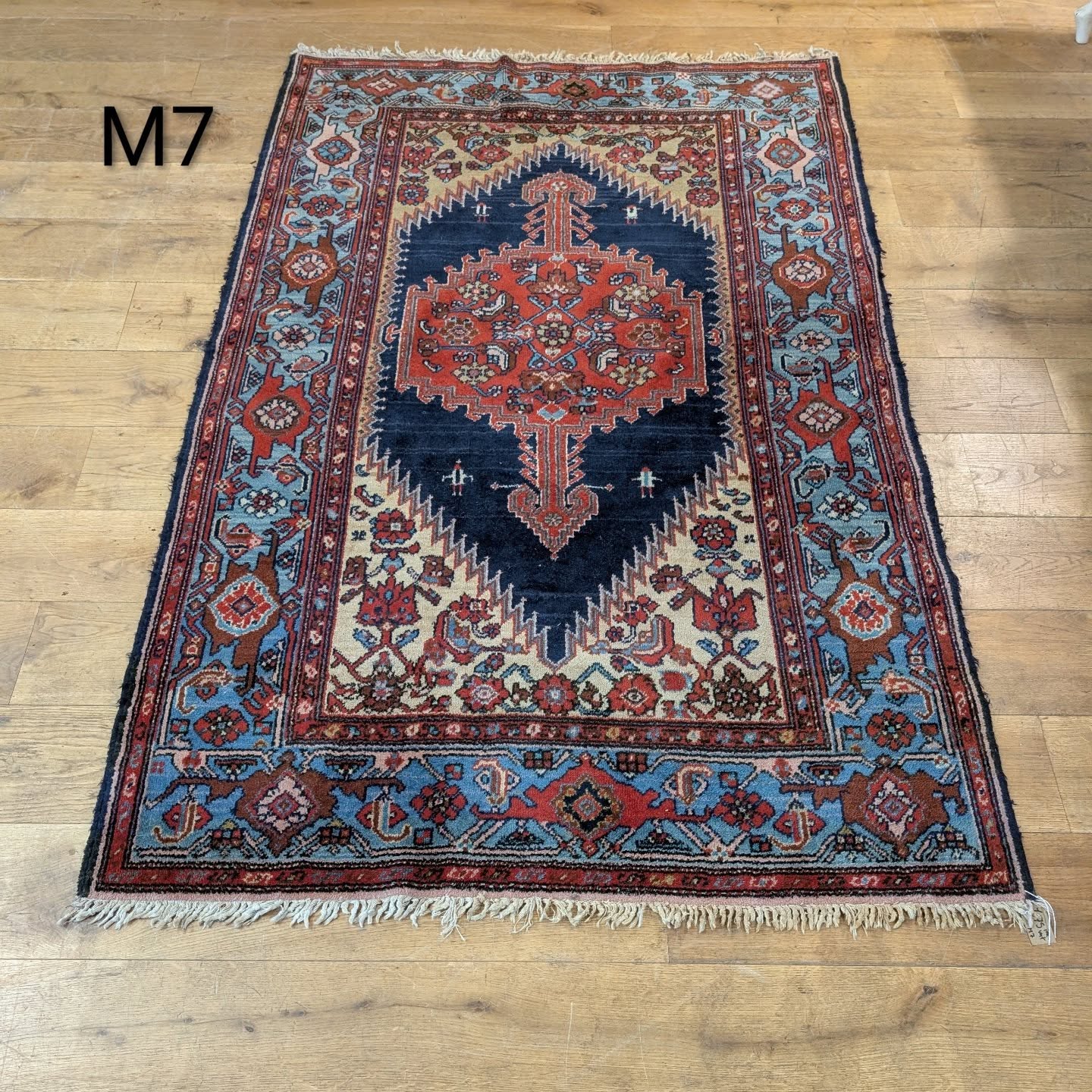 Rug 217cm x 136cm
