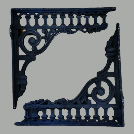 Roman Style Black Shelf Bracket 190mm x 240mm