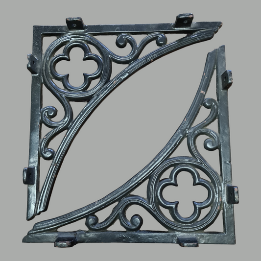 Quatrefoil Style Black Shelf Bracket 235mm x 235mm