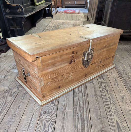 Pine Coffee Box/Chest