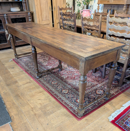 Long Serving Table