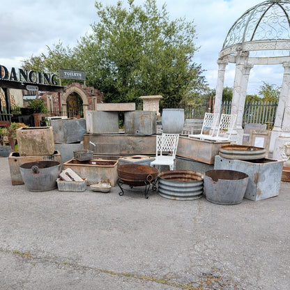 Galvanised Tanks & Troughs