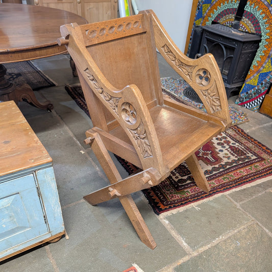 Glastonbury' Chair