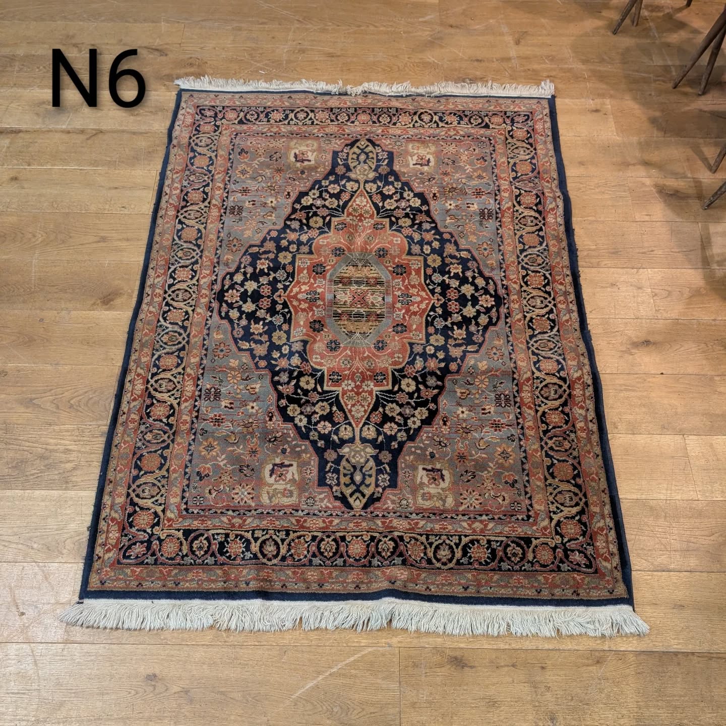 Rug 192cm x 136cm