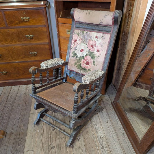 Antique American Style Rocking Chair