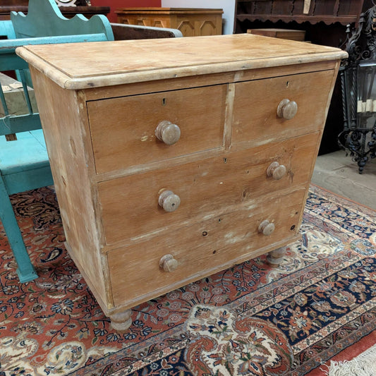 Pine Chest of Drawers