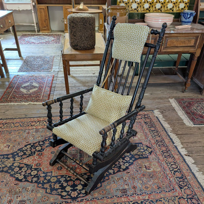 Antique American Style Rocking Chair