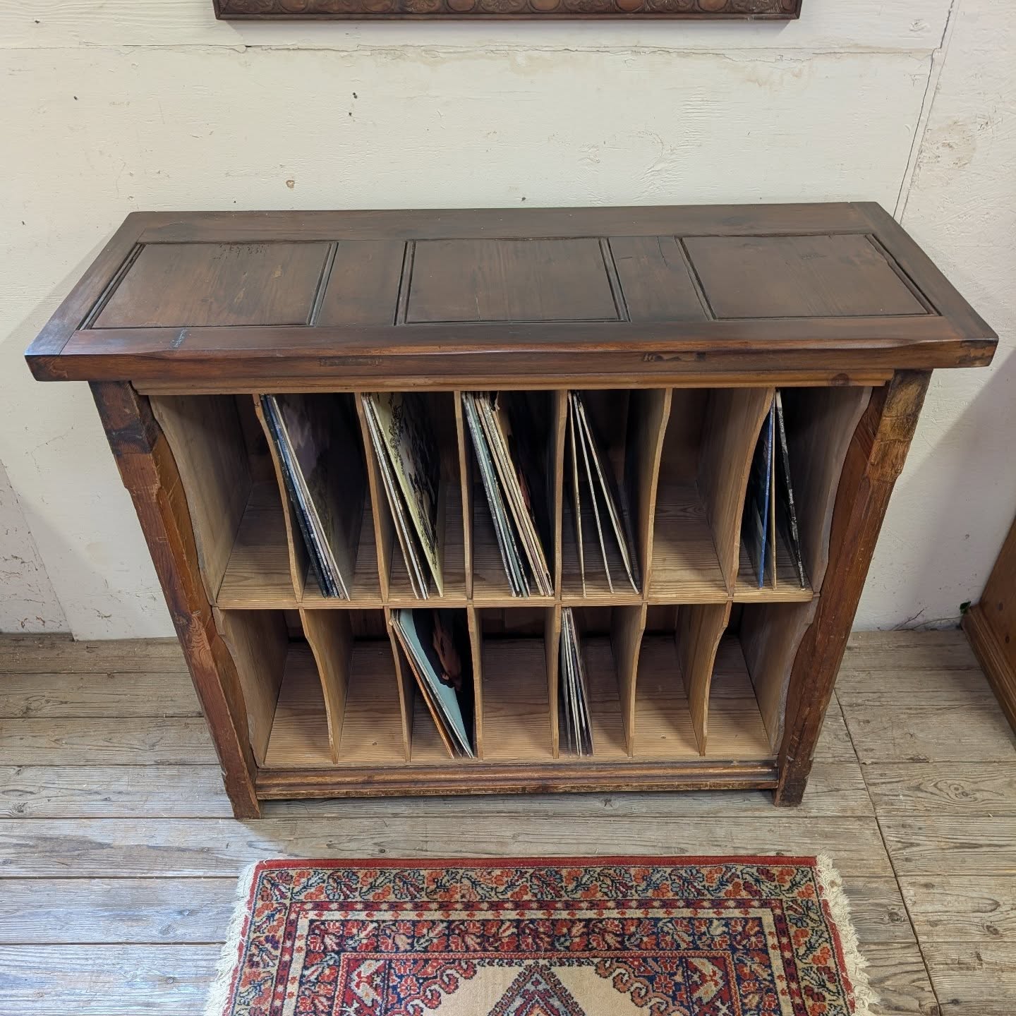 Vinyl Storage Unit