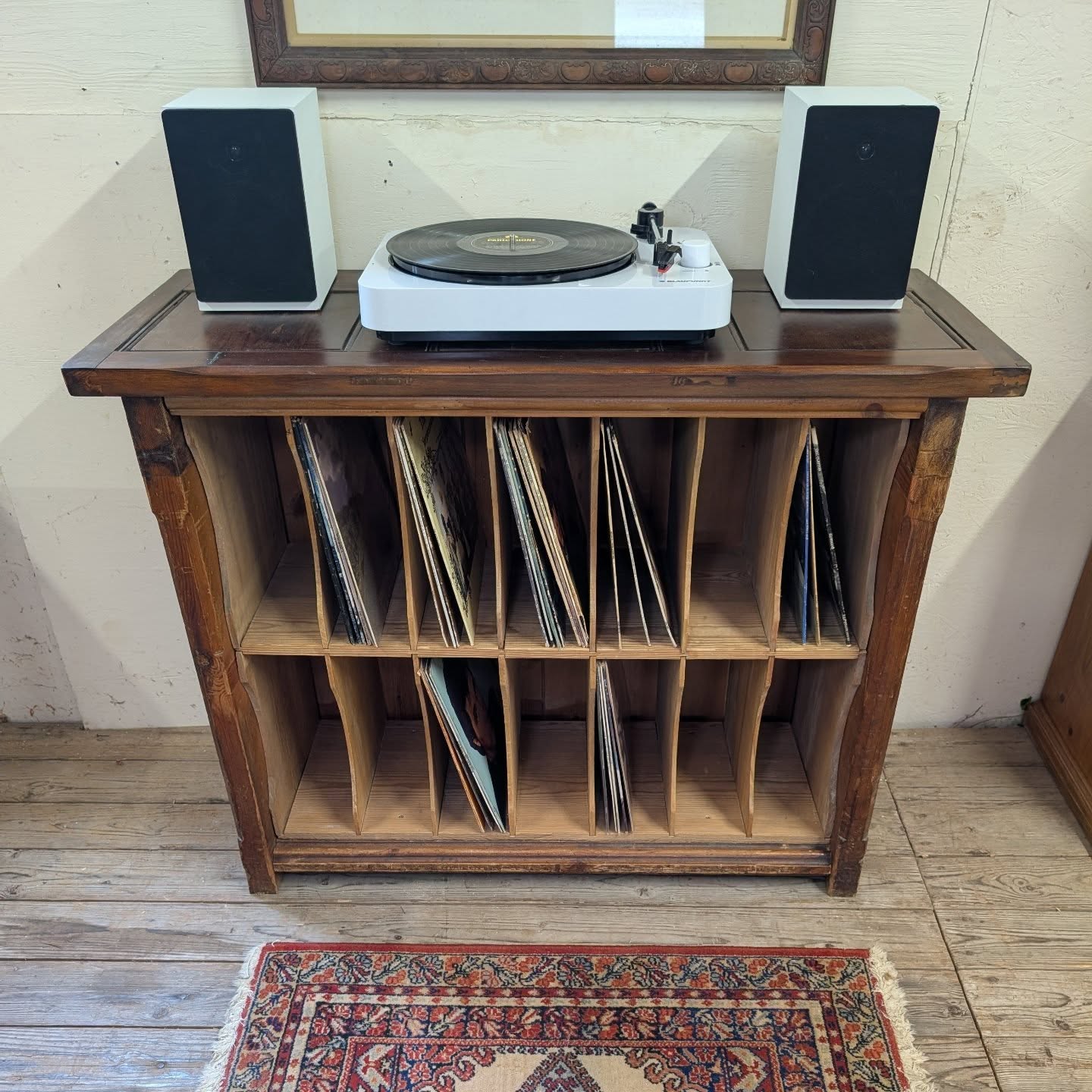 Vinyl Storage Unit