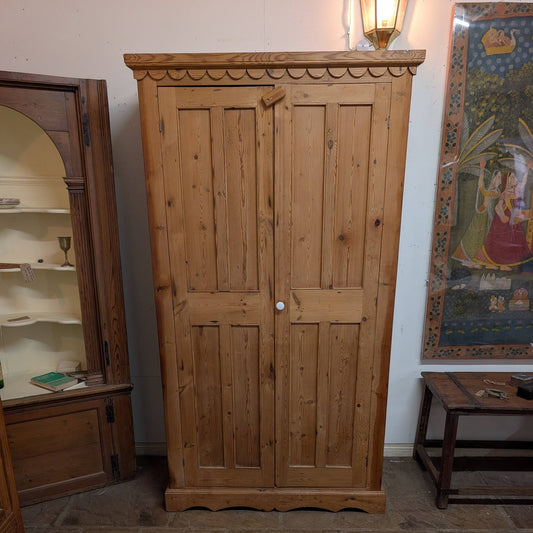 Tall Pine Wardrobe