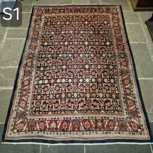 Rug 314cm x 218cm