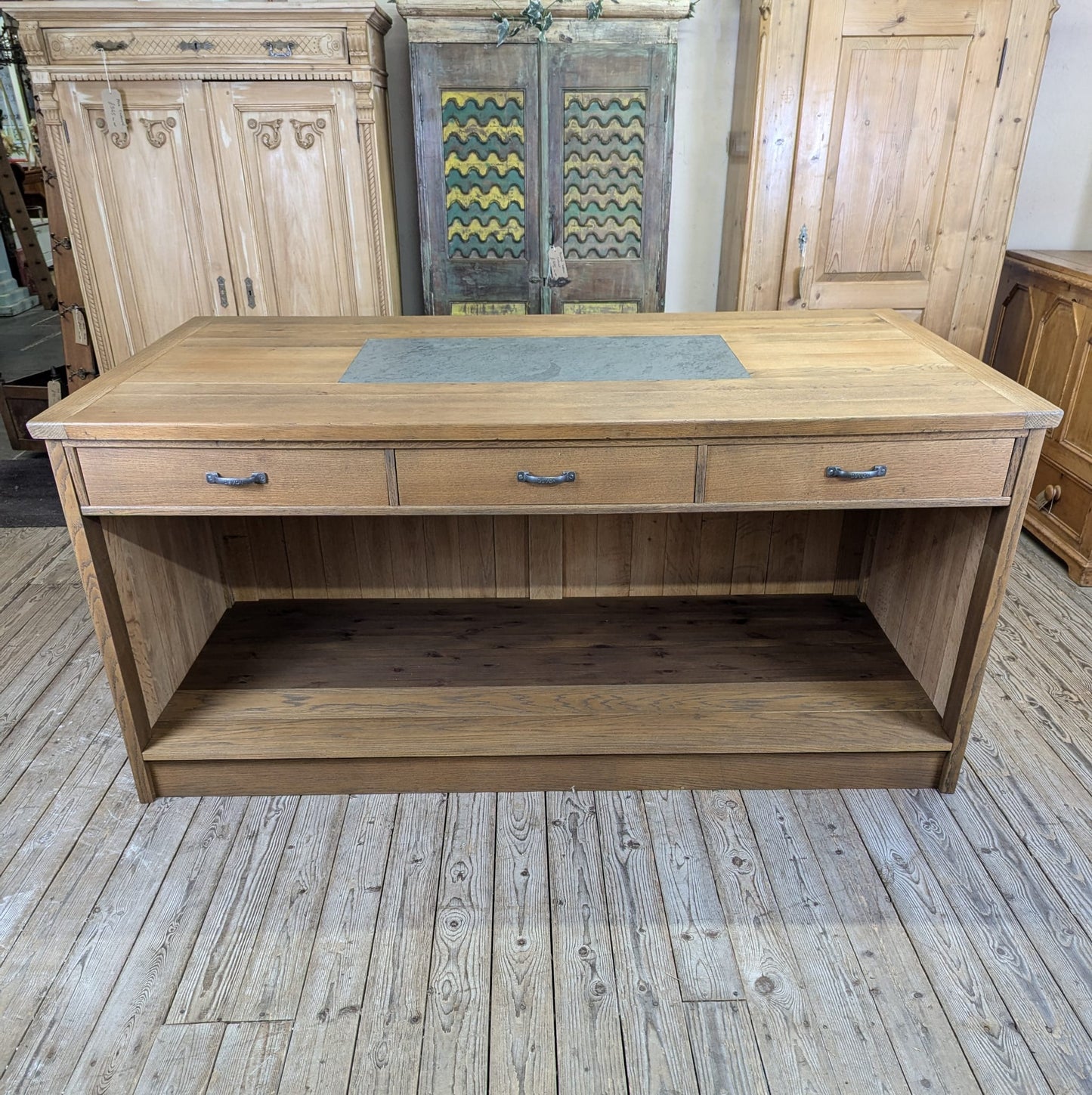 'The Devon' Oak Kitchen Island