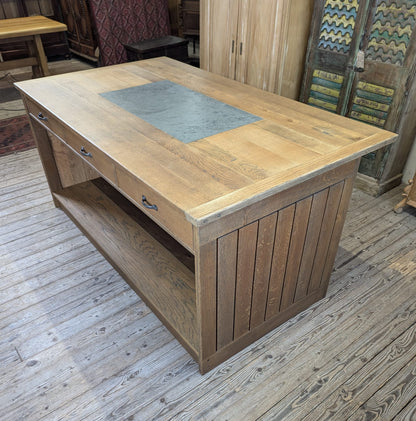 'The Devon' Oak Kitchen Island